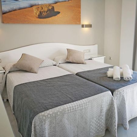 Hostal Bodega Conil De La Frontera Luaran gambar