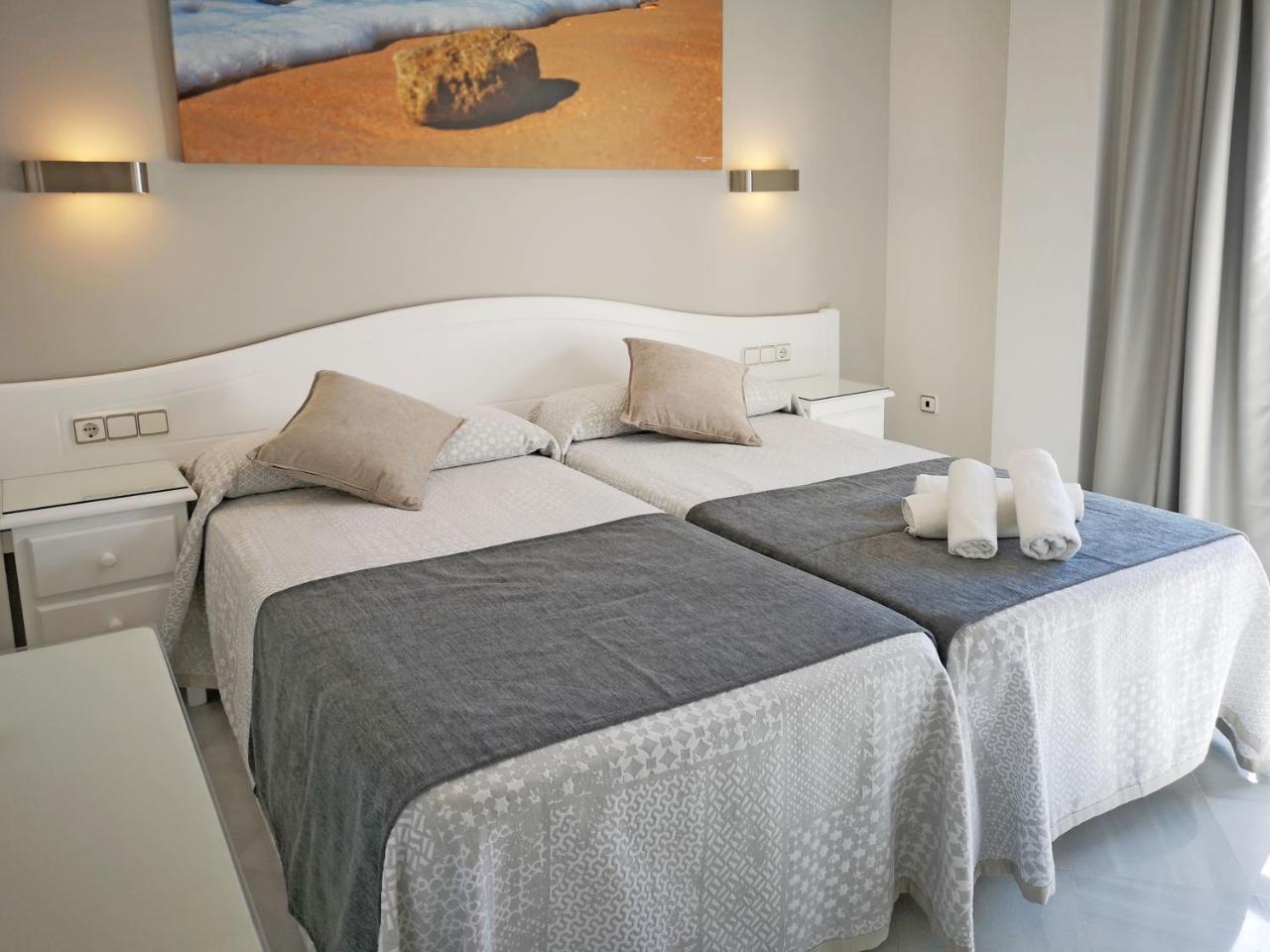Hostal Bodega Conil De La Frontera Luaran gambar