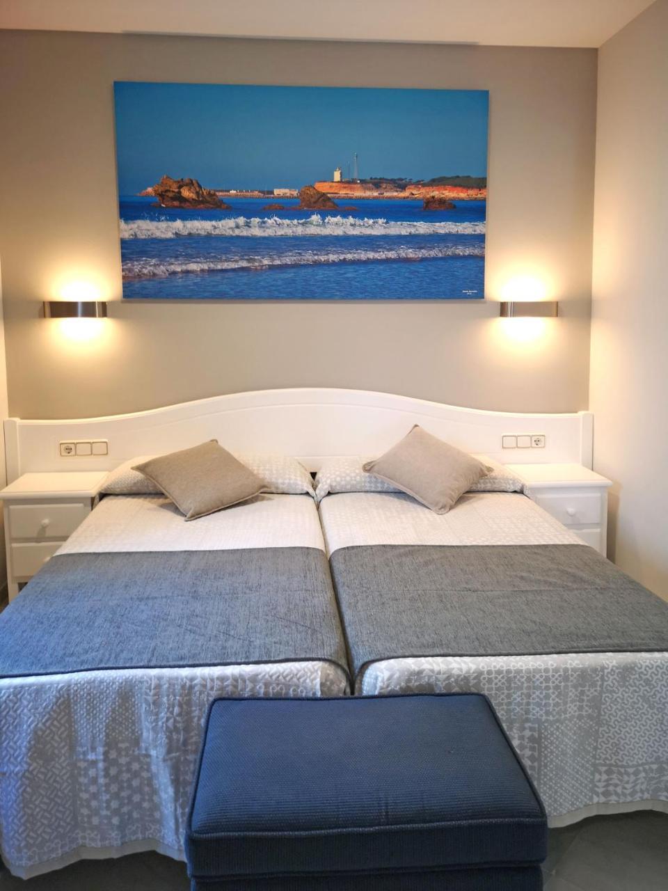Hostal Bodega Conil De La Frontera Luaran gambar