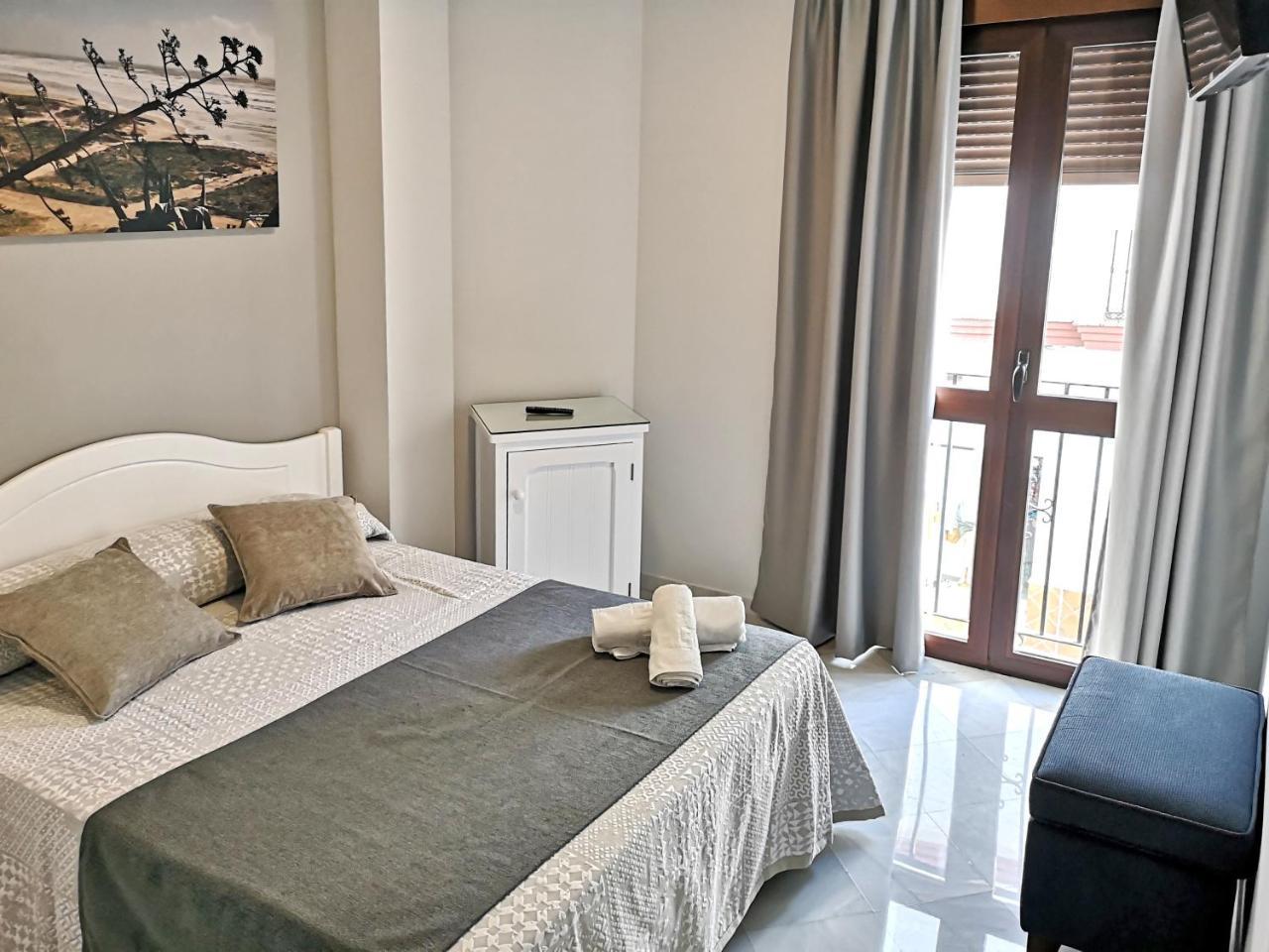 Hostal Bodega Conil De La Frontera Luaran gambar