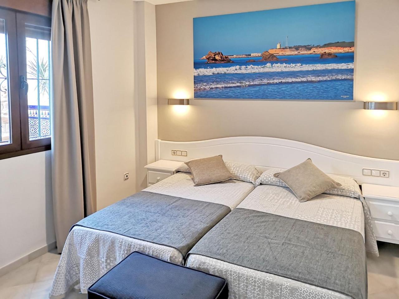 Hostal Bodega Conil De La Frontera Luaran gambar