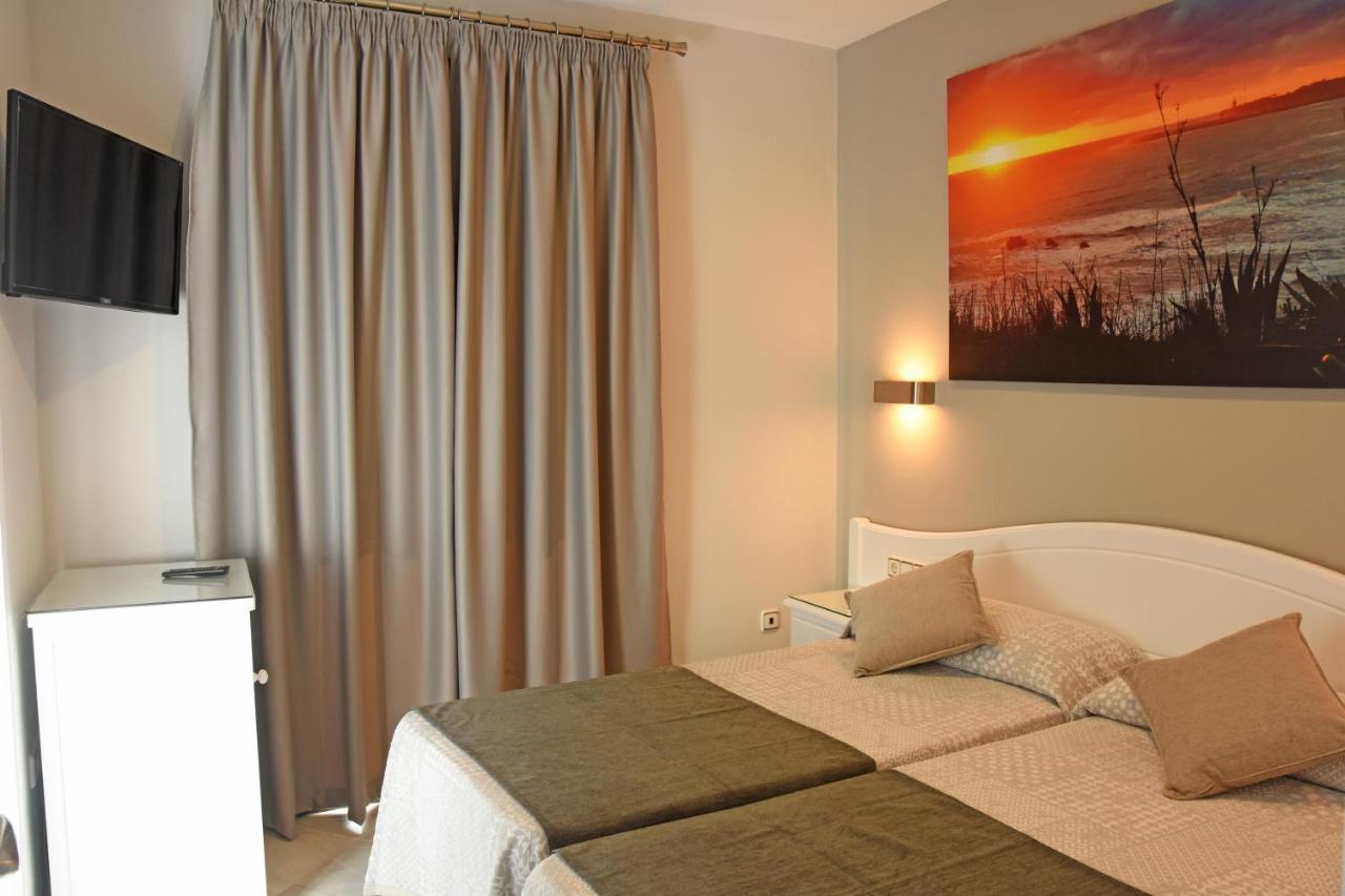 Hostal Bodega Conil De La Frontera Luaran gambar